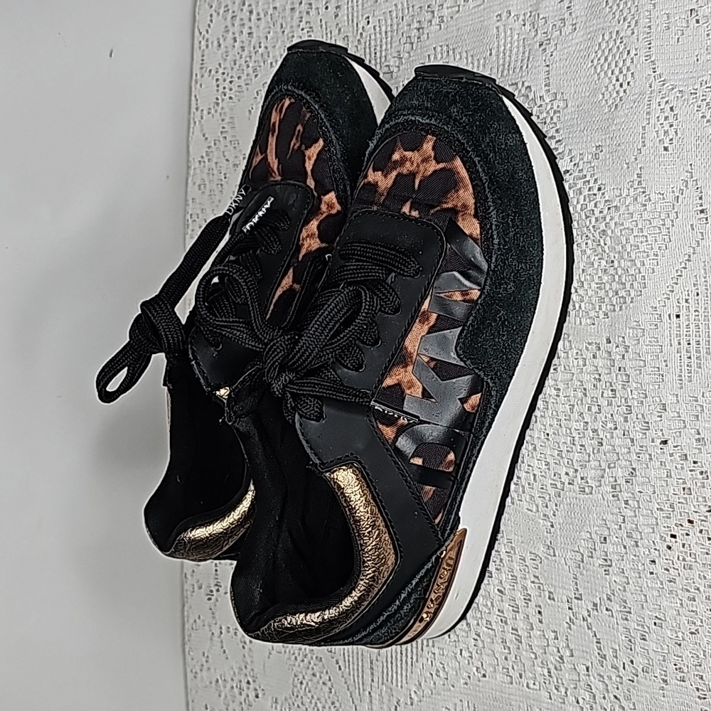 DKNY animal print leather black goldish orange lace up tennis shoes walking 6.5